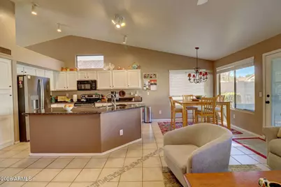 1048 W Swan Drive, Chandler, AZ 85286 - Photo 4