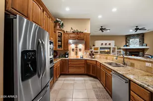 22074 W Knudson Dr, Surprise, AZ 85387 - Photo 10