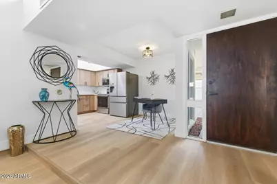 3243 N 38th Street #12, Phoenix, AZ 85018 - Photo 12