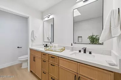 3243 N 38th Street #12, Phoenix, AZ 85018 - Photo 24