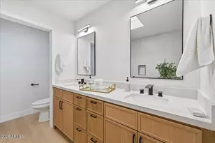 3243 N 38th St, Phoenix, AZ 85018 - Photo 24