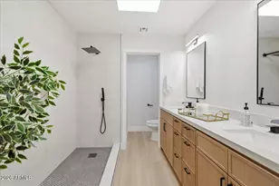 3243 N 38th St, Phoenix, AZ 85018 - Photo 26