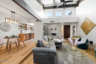 3243 N 38th St, Phoenix, AZ 85018 - Photo 1