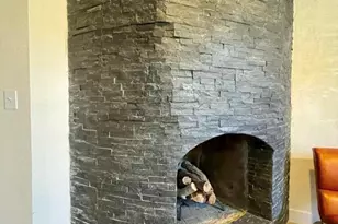 908 W Flynn Ln, Phoenix, AZ 85013 - Photo 6