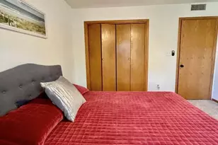 908 W Flynn Ln, Phoenix, AZ 85013 - Photo 8