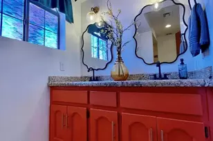 908 W Flynn Ln, Phoenix, AZ 85013 - Photo 12