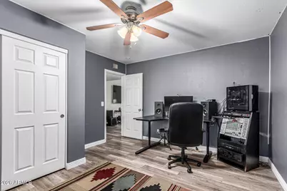 567 W Spur Avenue, Gilbert, AZ 85233 - Photo 24