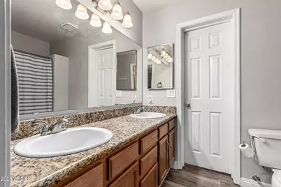 567 W Spur Avenue, Gilbert, AZ 85233 - Photo 20