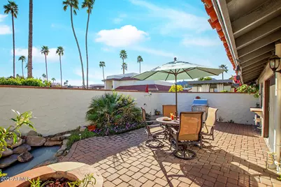 5834 N Scottsdale Road, Paradise Valley, AZ 85253 - Photo 2