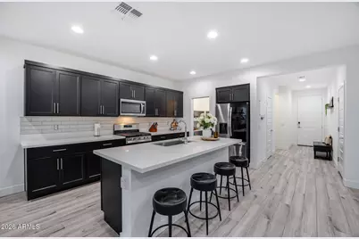 12027 W Wier Avenue, Avondale, AZ 85323 - Photo 2