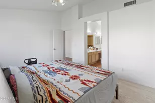 1406 W Villa Rita Dr, Phoenix, AZ 85023 - Photo 14