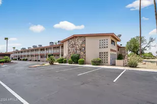 10851 N Fairway Ct W, Sun City, AZ 85351 - Photo 36