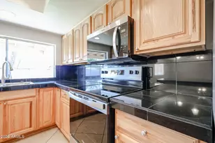 3015 W Bluefield Ave, Phoenix, AZ 85053 - Photo 14