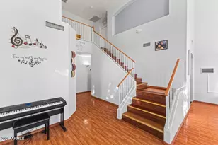 1166 E Stottler Dr, Gilbert, AZ 85296 - Photo 2