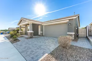 735 E Marblewood Wy, Phoenix, AZ 85048 - Photo 2