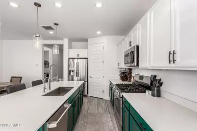 1173 E Newland Drive, Chandler, AZ 85286 - Photo 8