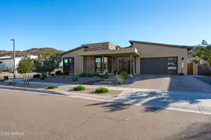 1353 E Paseo Way, Phoenix, AZ 85042 - Photo 4