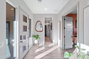 1353 E Paseo Way, Phoenix, AZ 85042 - Photo 10