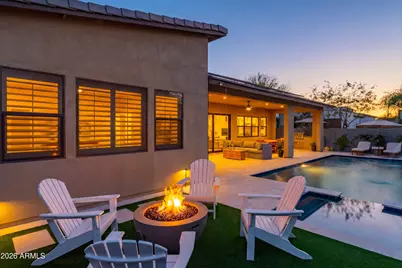 1353 E Paseo Way, Phoenix, AZ 85042 - Photo 2