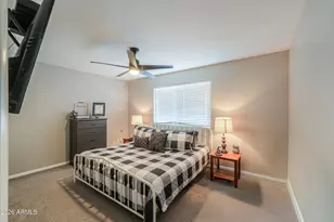 10530 W Desert Hills Ct, Sun City, AZ 85351 - Photo 12