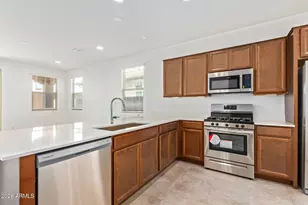 8910 W Palo Verde Dr, Glendale, AZ 85305 - Photo 4