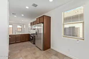 8910 W Palo Verde Dr, Glendale, AZ 85305 - Photo 6