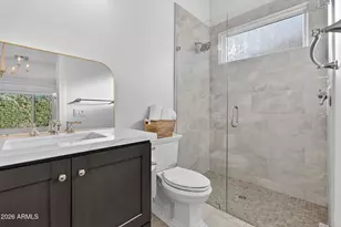 3906 E Crittenden Ln, Phoenix, AZ 85018 - Photo 46