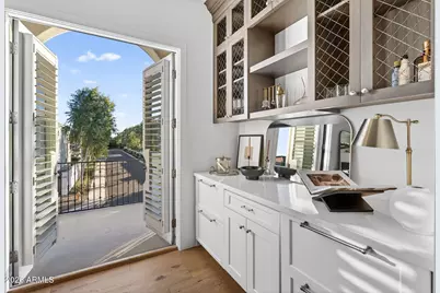 3906 E Crittenden Lane, Phoenix, AZ 85018 - Photo 28