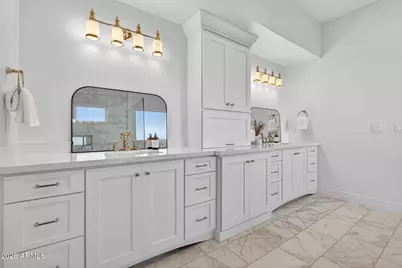 3906 E Crittenden Lane, Phoenix, AZ 85018 - Photo 34