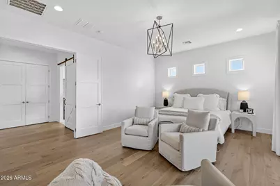 3906 E Crittenden Lane, Phoenix, AZ 85018 - Photo 32