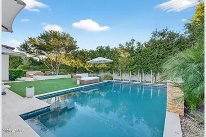 3906 E Crittenden Lane, Phoenix, AZ 85018 - Photo 54