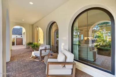 3906 E Crittenden Lane, Phoenix, AZ 85018 - Photo 6