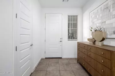 9239 W Sells Drive, Phoenix, AZ 85037 - Photo 4