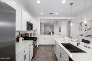 9239 W Sells Dr, Phoenix, AZ 85037 - Photo 12