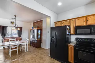 31807 N 219th Ave, Wittmann, AZ 85361 - Photo 4