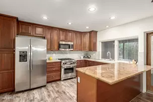 5502 S Jolly Roger Rd, Tempe, AZ 85283 - Photo 18