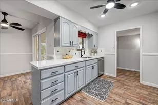 10235 N 108th Dr, Sun City, AZ 85351 - Photo 12