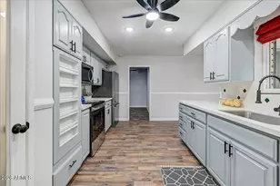 10235 N 108th Dr, Sun City, AZ 85351 - Photo 6