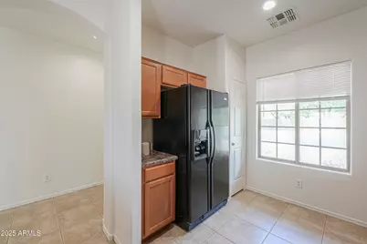 1581 E Desert Breeze Drive, Casa Grande, AZ 85122 - Photo 10