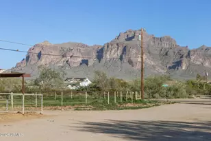 1925 E Greasewood St, Apache Junction, AZ 85119 - Photo 8