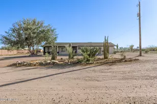 1925 E Greasewood St, Apache Junction, AZ 85119 - Photo 1