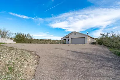 51224 N Mockingbird Road, Wickenburg, AZ 85390 - Photo 4