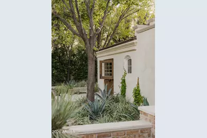 6415 E Exeter Boulevard, Scottsdale, AZ 85251 - Photo 24