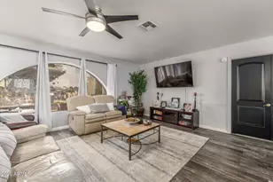 8443 N 51st Dr, Glendale, AZ 85302 - Photo 8