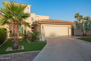 4655 E Monte Way, Phoenix, AZ 85044 - Photo 2