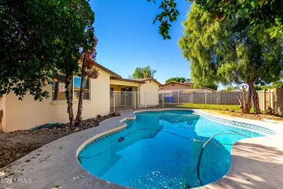 3758 W Eva Street, Phoenix, AZ 85051 - Photo 32