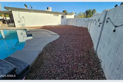 8227 N 47th Drive, Glendale, AZ 85302 - Photo 20