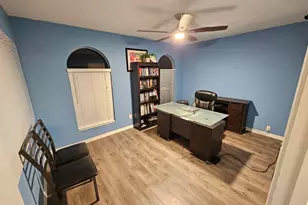 8227 N 47th Dr, Glendale, AZ 85302 - Photo 6