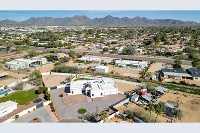 7860 E Davenport Drive, Scottsdale, AZ 85260 - Photo 34