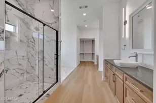 7860 E Davenport Dr, Scottsdale, AZ 85260 - Photo 18